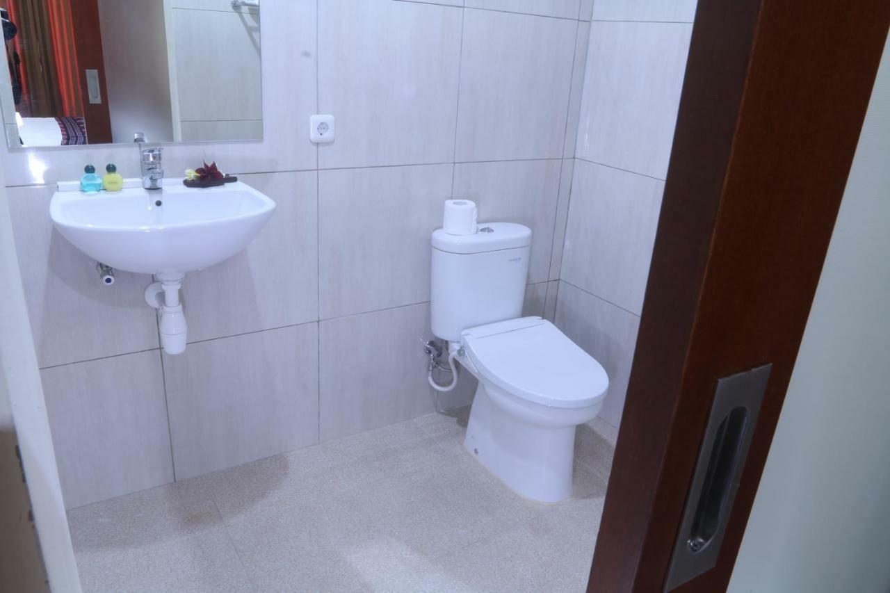 Sekar Waru Homestay ซานูร์ ภายนอก รูปภาพ