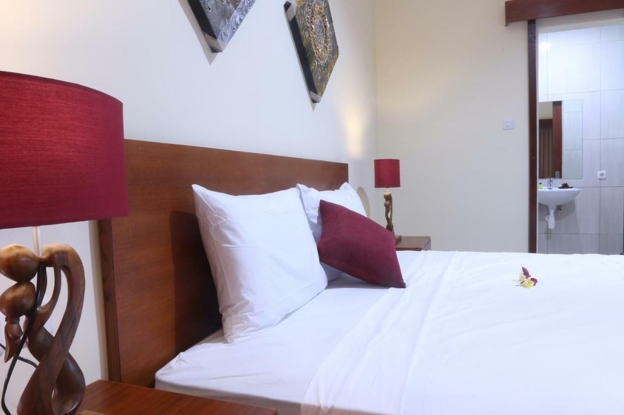 Sekar Waru Homestay ซานูร์ ภายนอก รูปภาพ